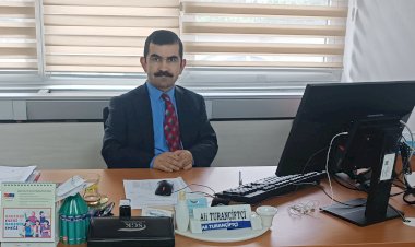 SGK SEN Genel Başkanı maliye personeline gelince kriz yok da SGK çalışanlarına gelince mi var